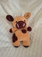Vache d’ Aubrac marron au crochet