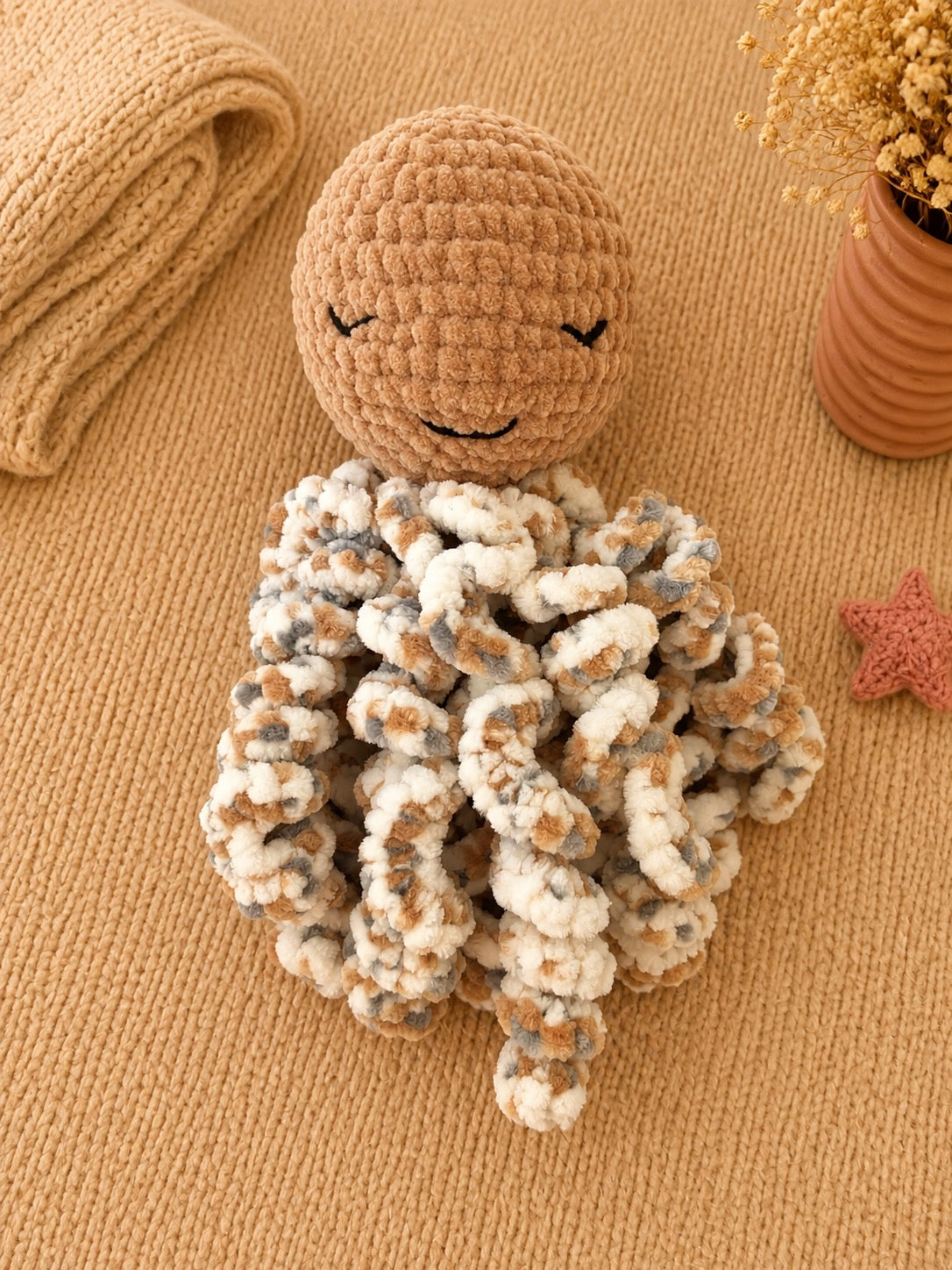 Doudou Pieuvre Bébé Nougat - Fait main au crochet